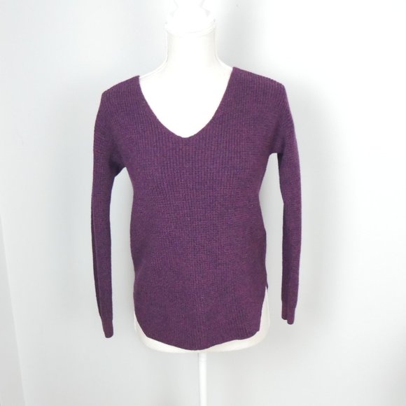 Artizia Wilfred Free 100% Wool Plum Purple Knit Sweater V Neck Medium - Picture 1 of 11